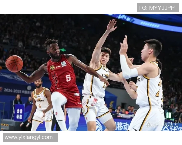 北京篮球队荣登篮球战术排行榜第一名的背后故事与分析