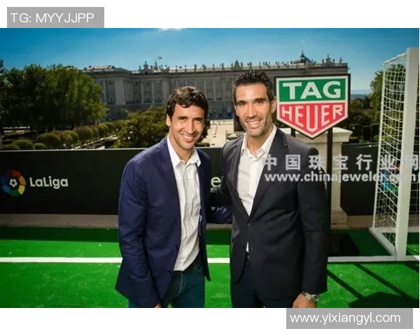 喜爱美国足球明星的英语表达与文化影响探讨